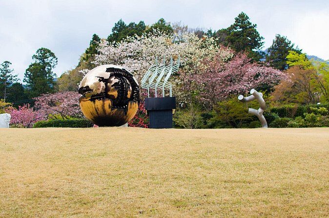 Day Trip To Mount Fuji and Hakone from Tokyo with English Guide - Stop 4: Lake Kawaguchiko—best for timing and views