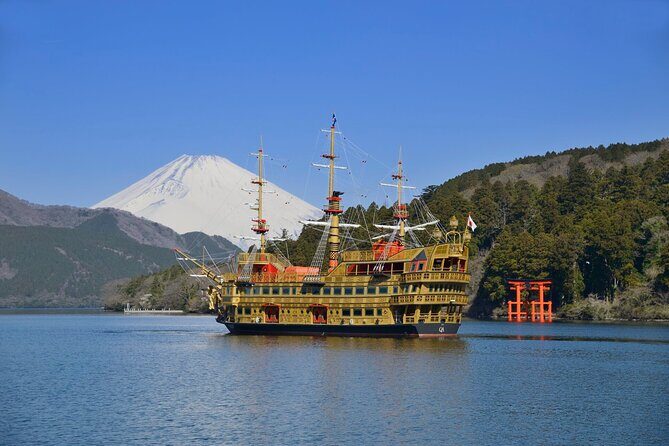 Mt. Fuji & Hakone: Fuji Sengen Shrine, Cruise, and Ramen-Making - Lake Ashinoko and the Hakone Pirate Ship: seeing Fuji from the water