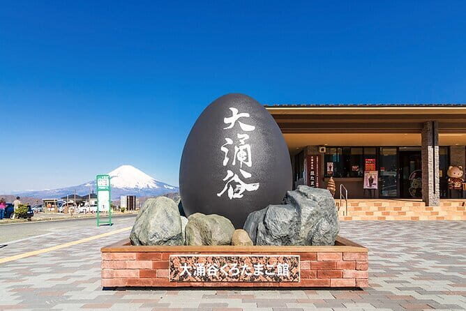 Tokyo Day Tour in Mt. Fuji, Lake Ashi Cruise and Owakudani Cable - Pickup, Group Size, and the Meeting-Point Reality