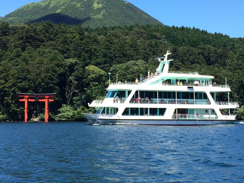 Tokyo Mt Fuji 5th St & Hakone Cruise Bus Tour w/Bullet Train - Odawara Station and the Shinkansen Return to Tokyo