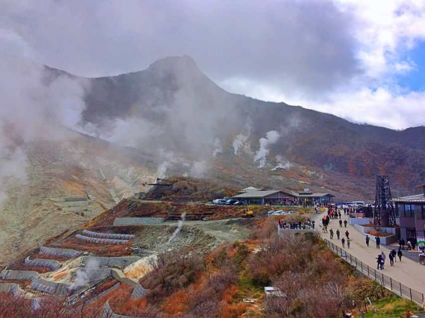 tokyo:Hakone Owakudani & Gotemba Premium Outlet 1d Tour - Gotemba Premium Outlets: 2.5 hours of shopping with a view payoff