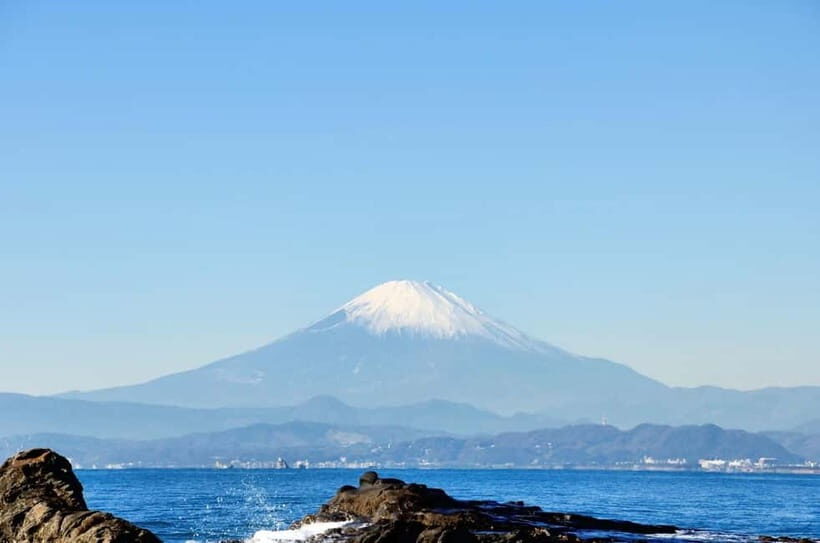 Tokyo:Sea of Mount Fuji, Hakone Ropeway, Ōwakudani, Enoshima - Guides make the timing feel painless (and funny)
